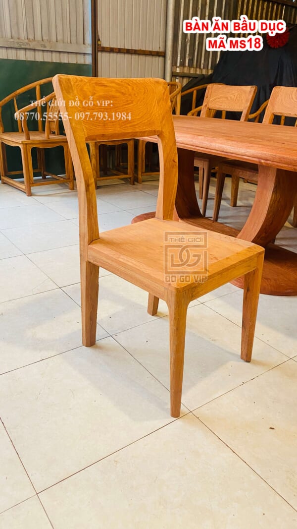 MS18 : BÀN ĂN BẦU DỤC - 8 GHẾ- GỖ HƯƠNG ĐÁ