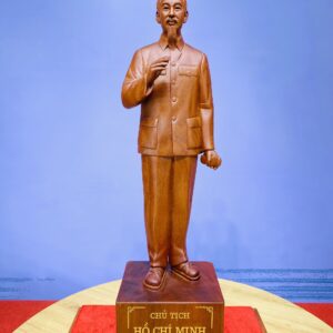 Tượng Gỗ Bác Hồ