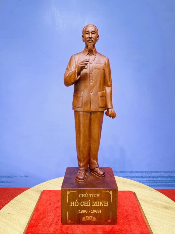 Tượng Gỗ Bác Hồ