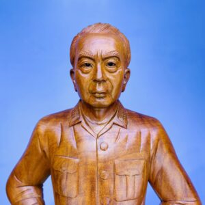 Tượng Gỗ Bác Giáp