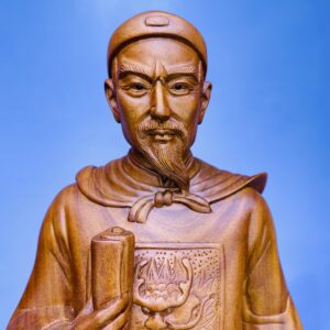 Tượng Gỗ Trần Quốc Tuấn