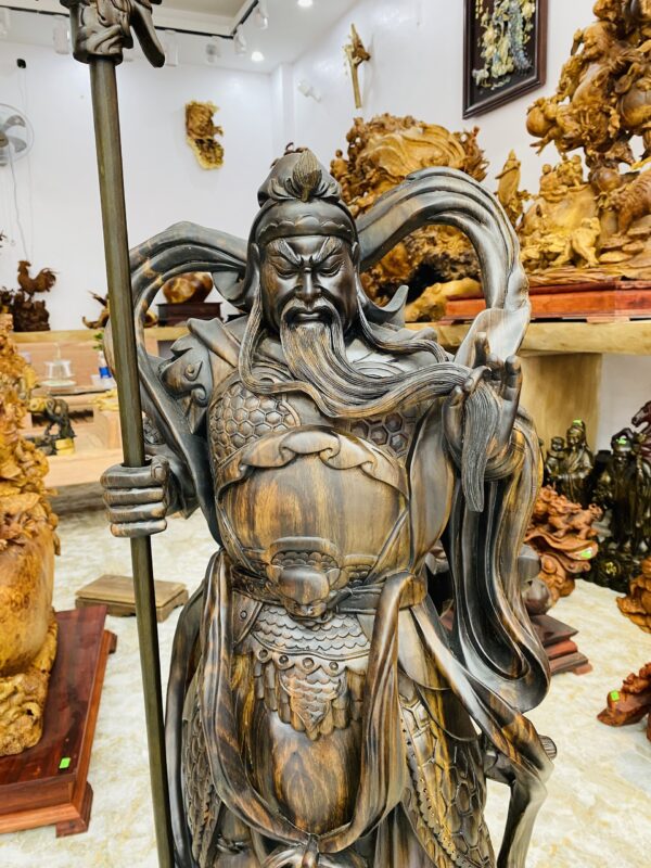 Quan Công Dải 100 Mun