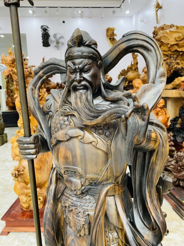 Quan Công Dải 100 Mun