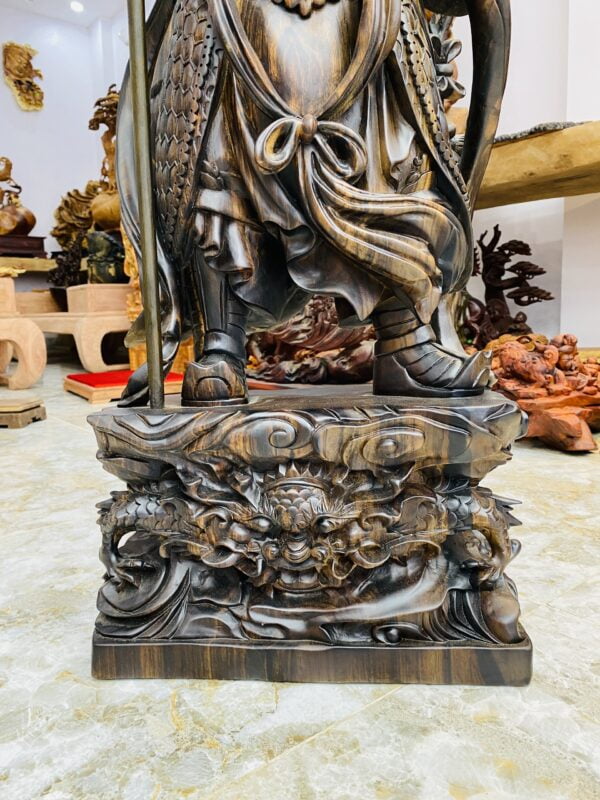 Quan Công Dải 100 Mun