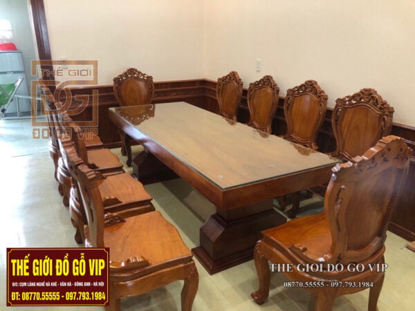 BỘ BÀN ĂN HOÀNG GIA NGUYÊN KHỐI - 10 GHẾ CHẤT GỖ HƯƠNG ĐÁ