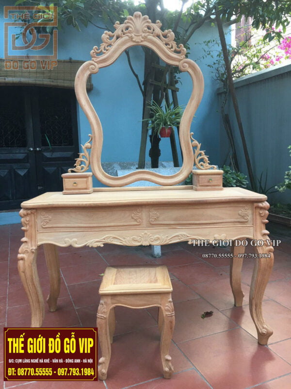 BÀN PHẤN - TRANG ĐIỂM HOÀNG GIA