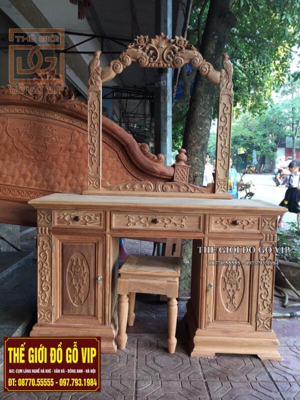 BÀN PHẤN TRANG ĐIỂM ĐỤC PHU THÊ VIÊN MÃN
