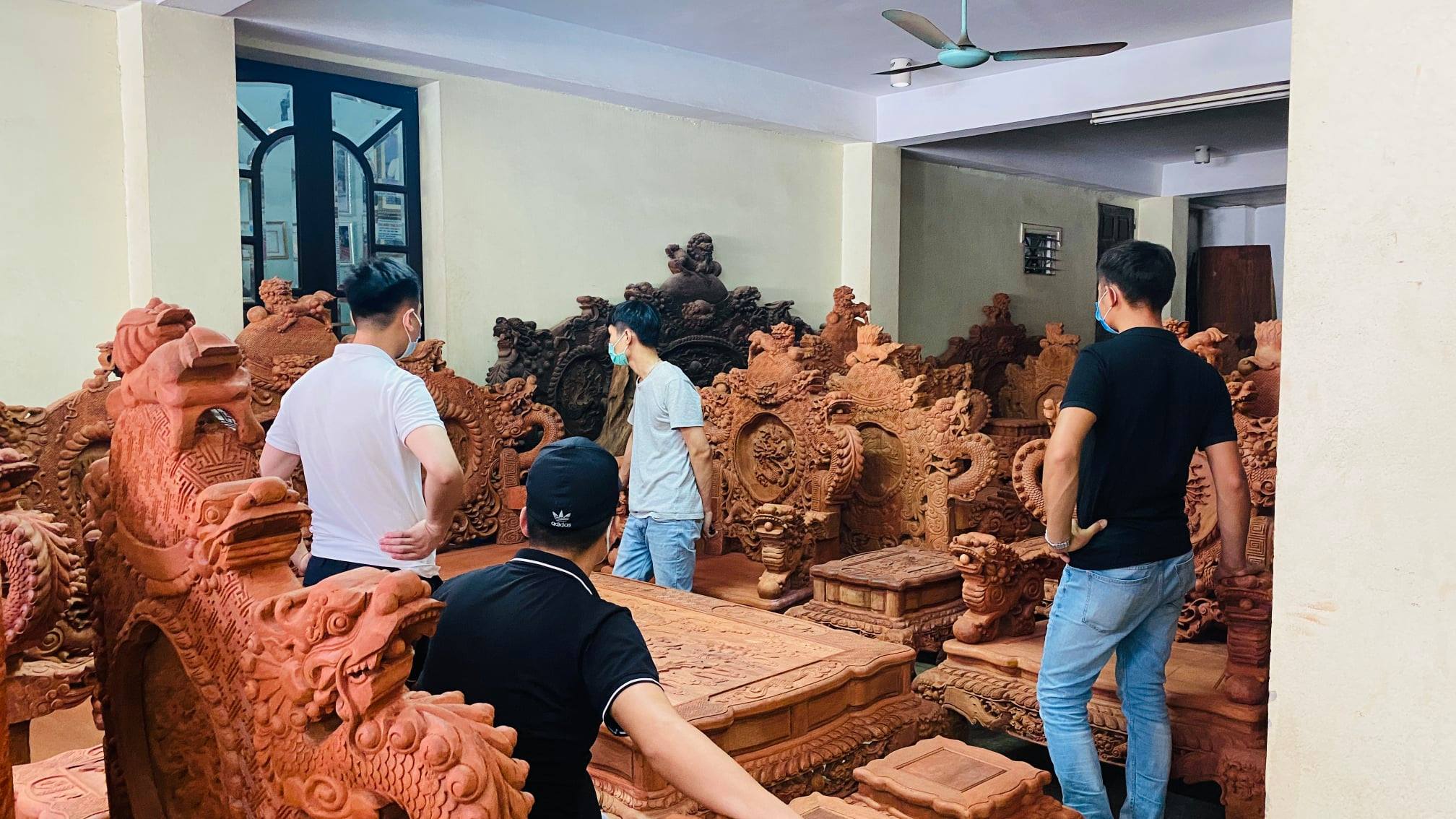 [ ACE ĐÃ CÓ BÀN GHẾ MỚI CHƯA]