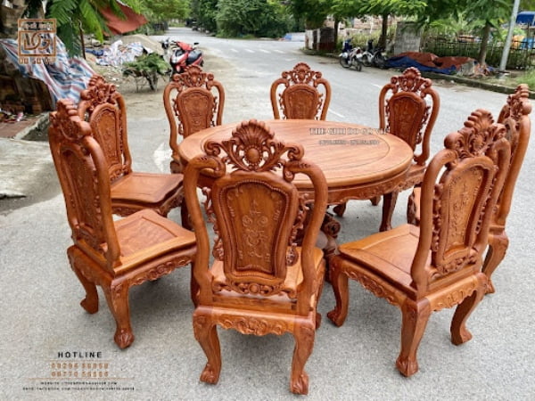 Bộ bàn ghế ăn chính là nơi các thành viên quây quần thưởng thức bữa ăn ngon và gắn kết tình cảm gia đình