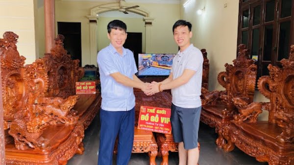 Nên lựa chọn những cơ sở uy tín như thế giới đồ gỗ VIP để mua bộ bàn ghế rồng đỉnh gỗ hương