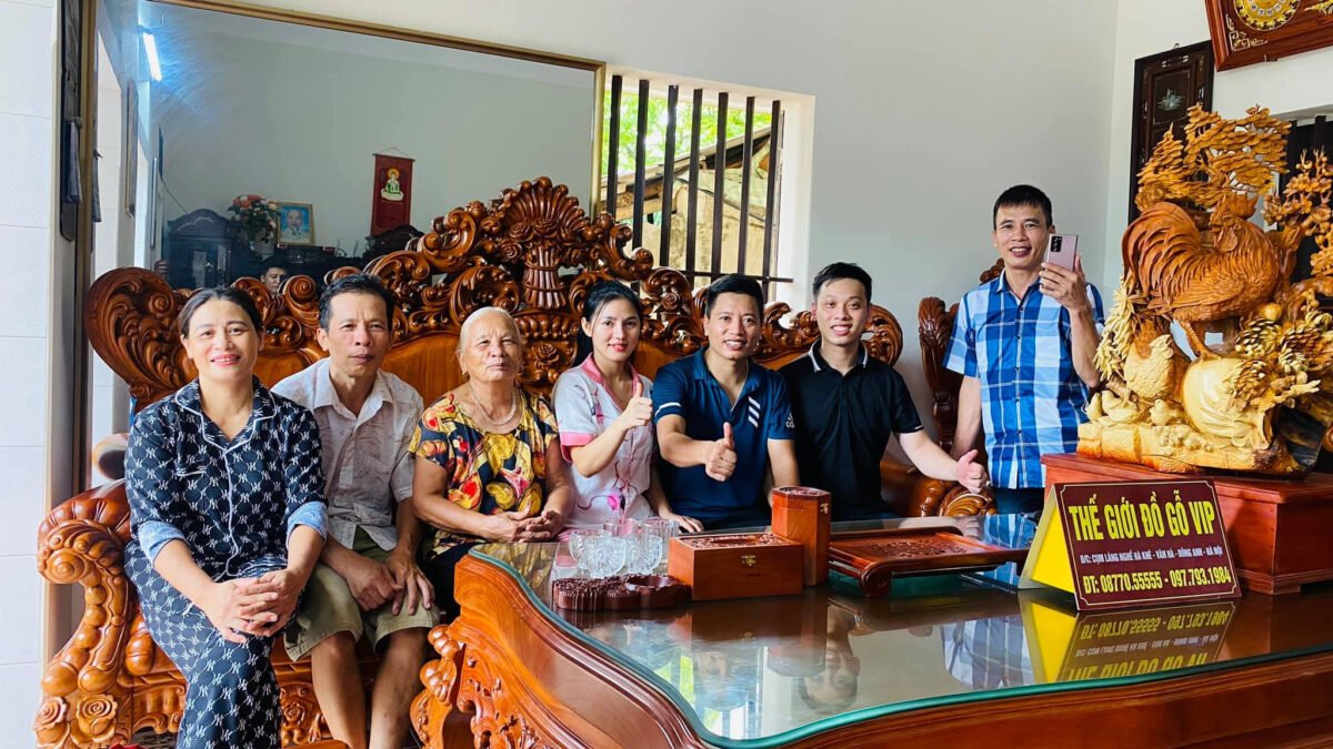 BÀN GIAO BỘ HOÀNG GIA HOA HỒNG TẠI NHÀ VƯỜN HÀ NAM