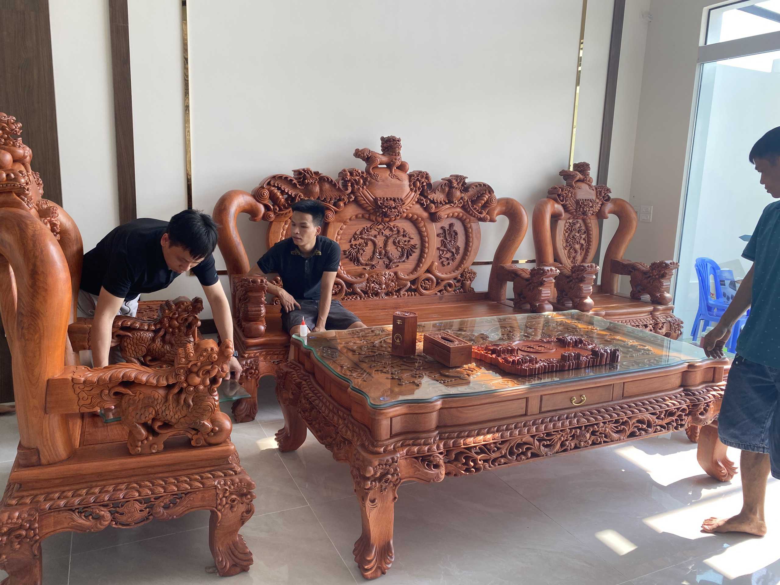 BÀN GIAO BỘ NGHÊ BẢO ĐỈNH CỘT 14 CHO A TRAI ĐAN PHƯỢNG