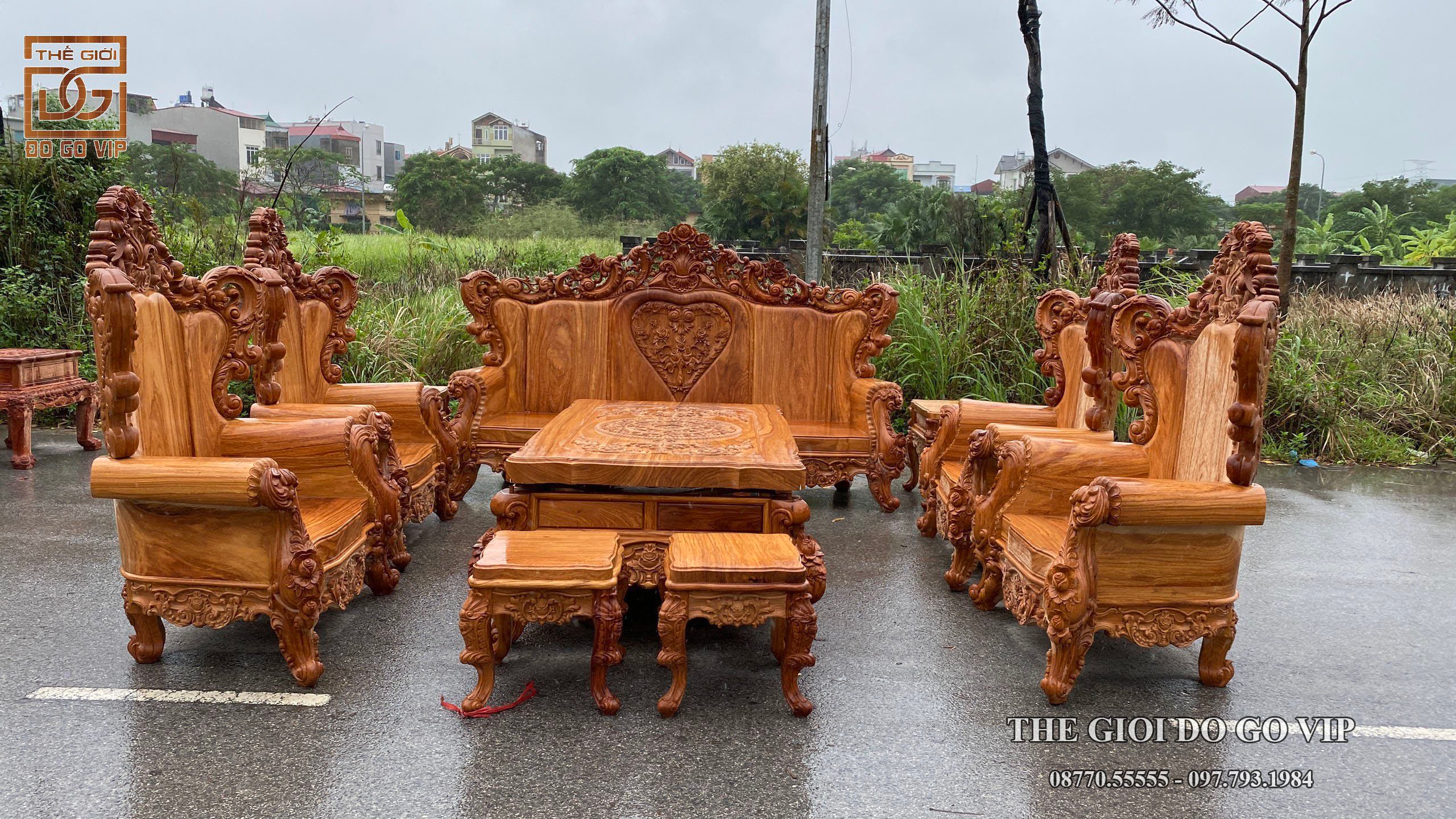 HOÀNG GIA HOA HỒNG - GÕ ĐỎ NGUYÊN KHỐI
