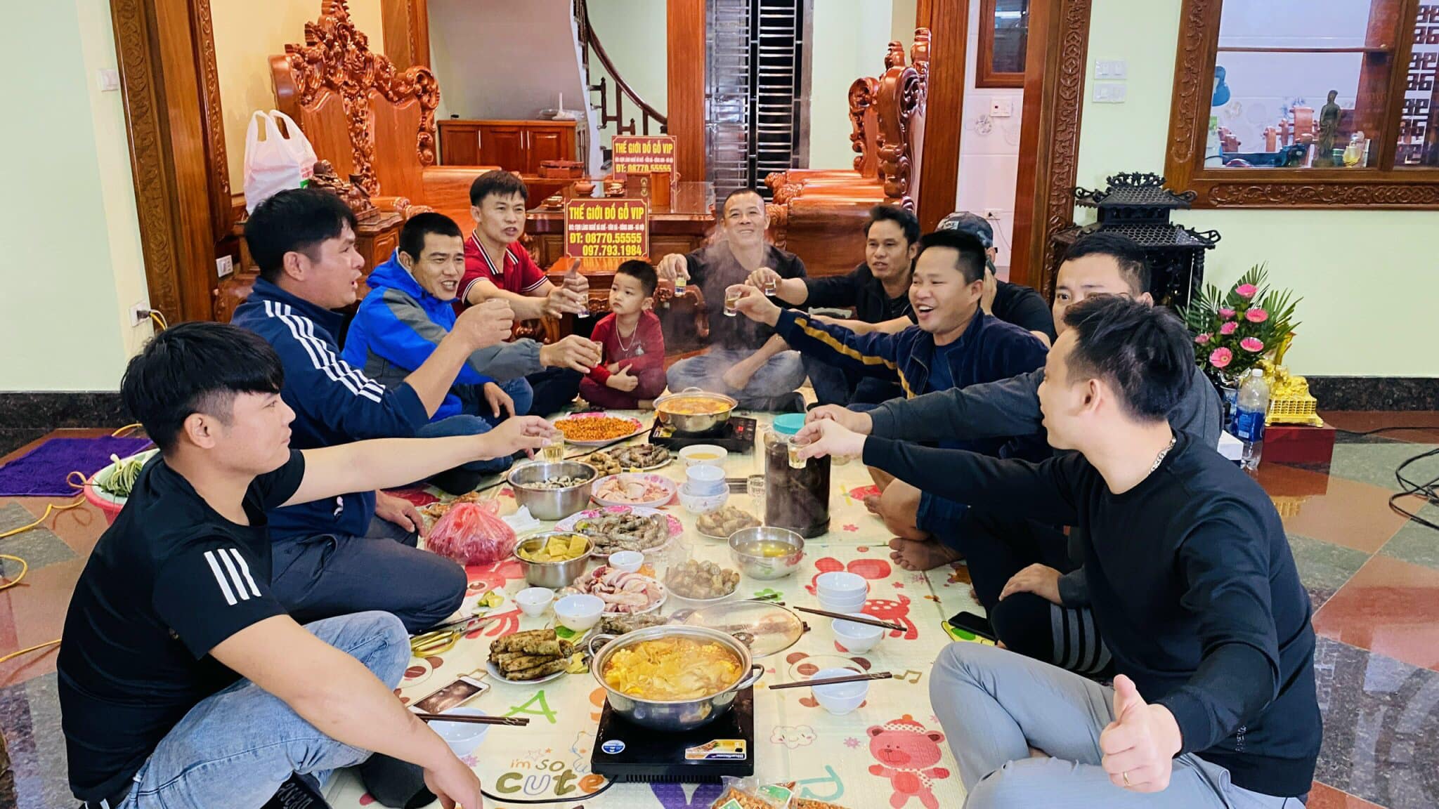 13/12 THẾ GIỚI ĐỒ GỖ VIP | Bàn Giao Bộ Bàn Ghế Hoàng Gia Nguyên Khối Và Cái Kết " SAY MẤT NGƯỜI " Tại THÁI BÌNH