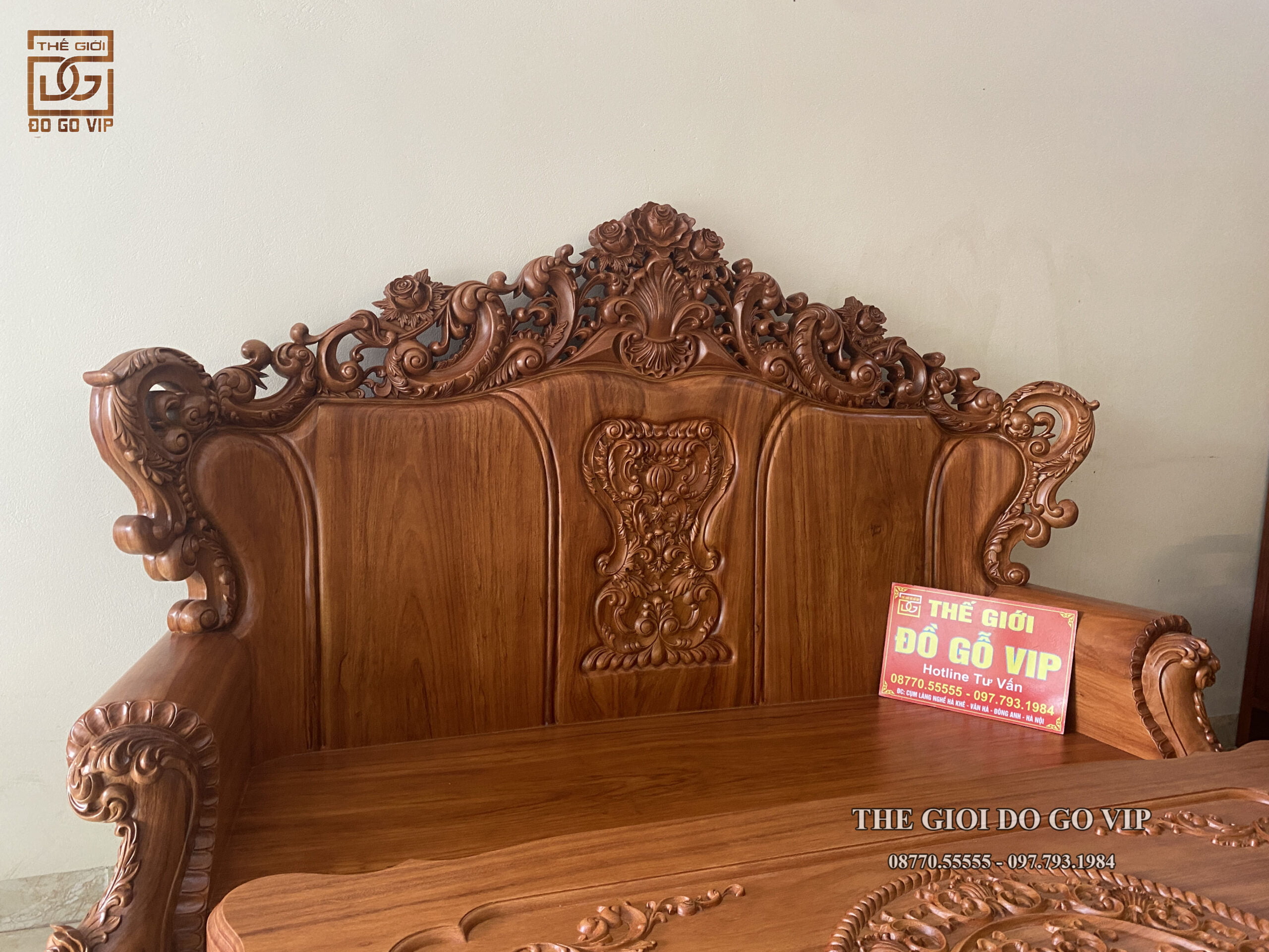 Bàn giao bộ Hoàng Gia Nguyên Khối - Gỗ Gõ Đỏ đẹp mỹ mãn cho Chú Sỹ ở Thành Phố Từ Sơn - Bắc Ninh