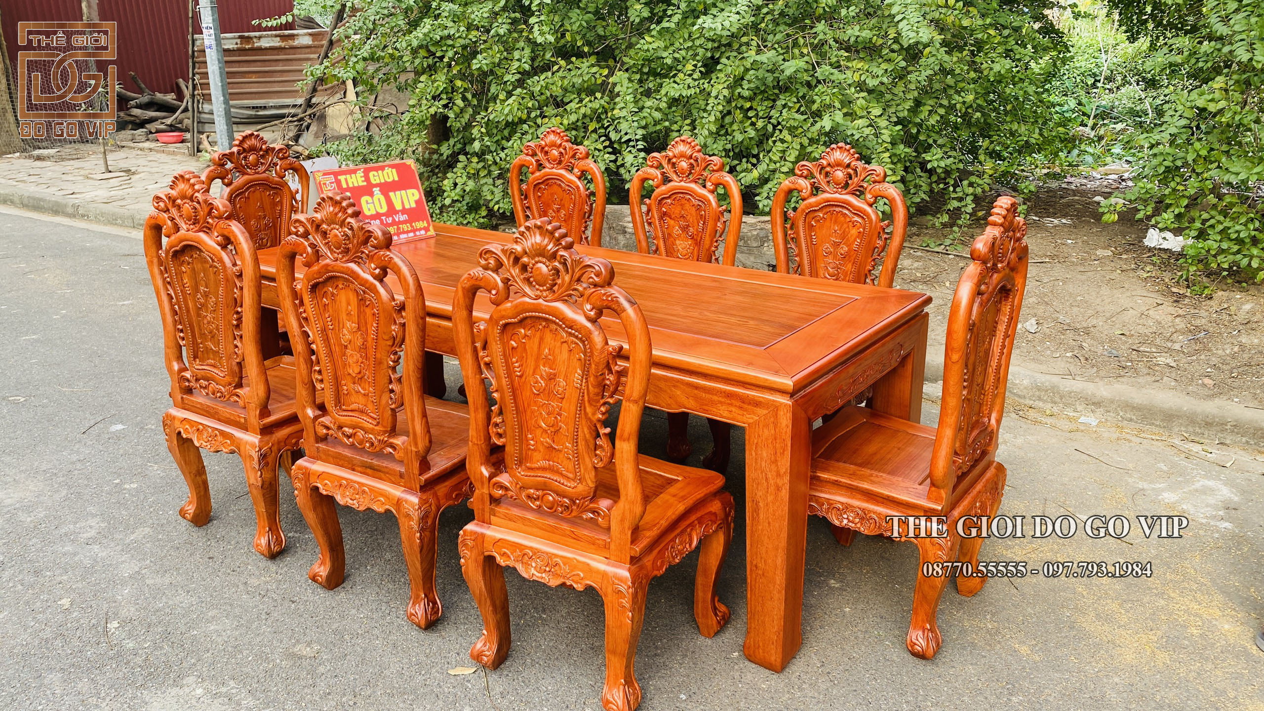 Hoàn thiện xong cho khách Mẫu bàn ăn ghế louis hoa hồng - Hương Đá 15/12