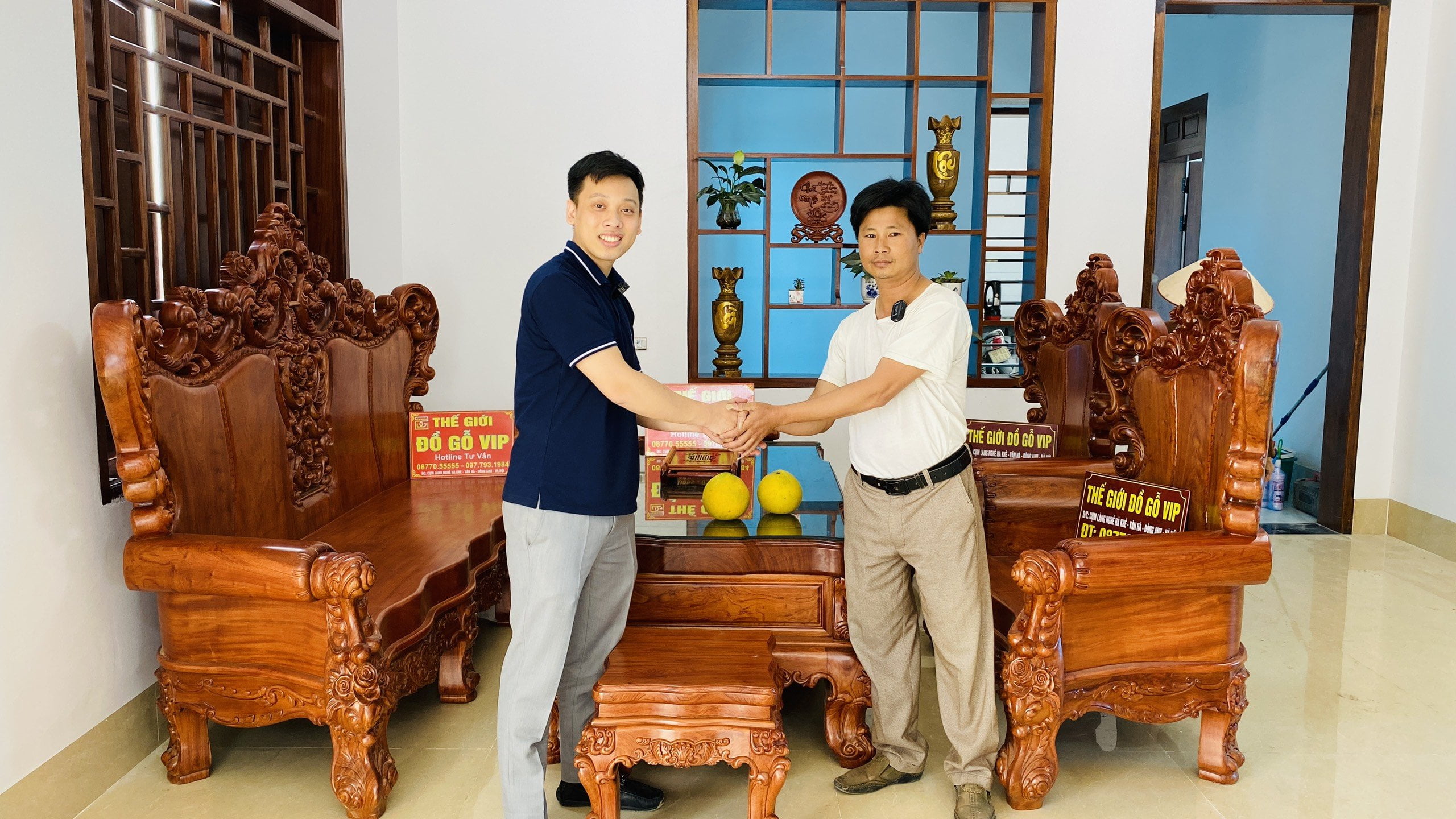[7/1 MẪU HOÀNG GIA HOA HỒNG VÀ CHUYẾN ĐI MỖI NGÀY MỘT VỊ KHÁCH]