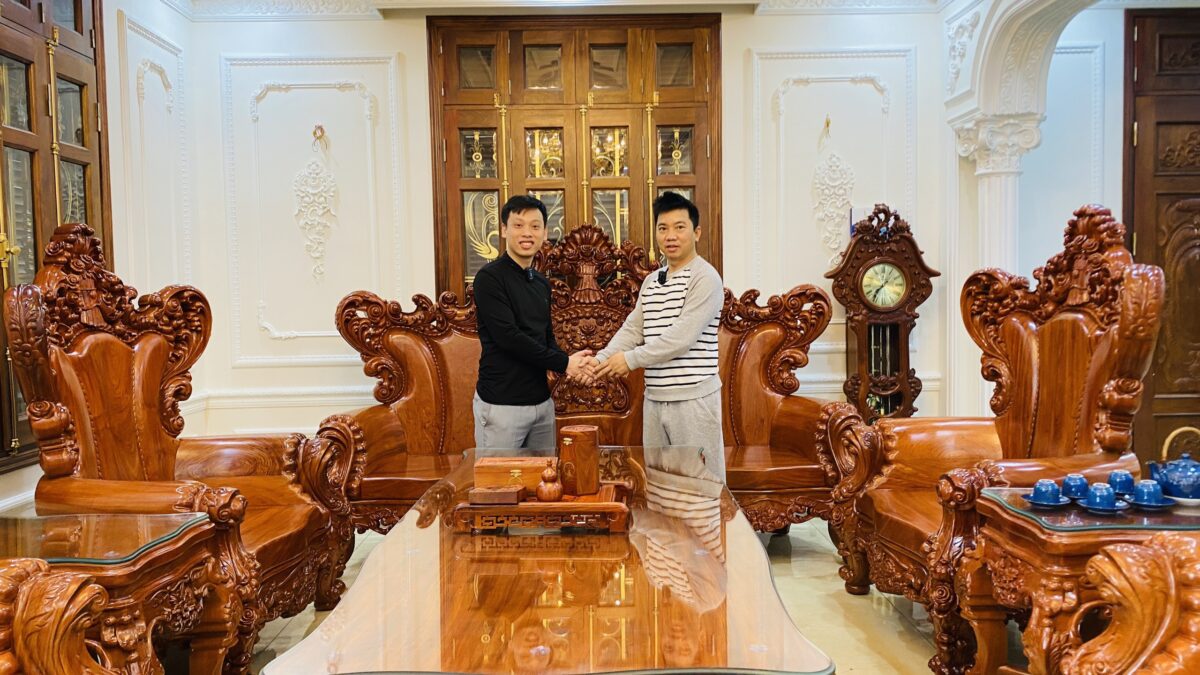 [7/1 MẪU HOÀNG GIA HOA HỒNG VÀ CHUYẾN ĐI MỖI NGÀY MỘT VỊ KHÁCH]