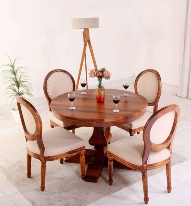 Mẫu bàn tròn thiết kế nhỏ gọn