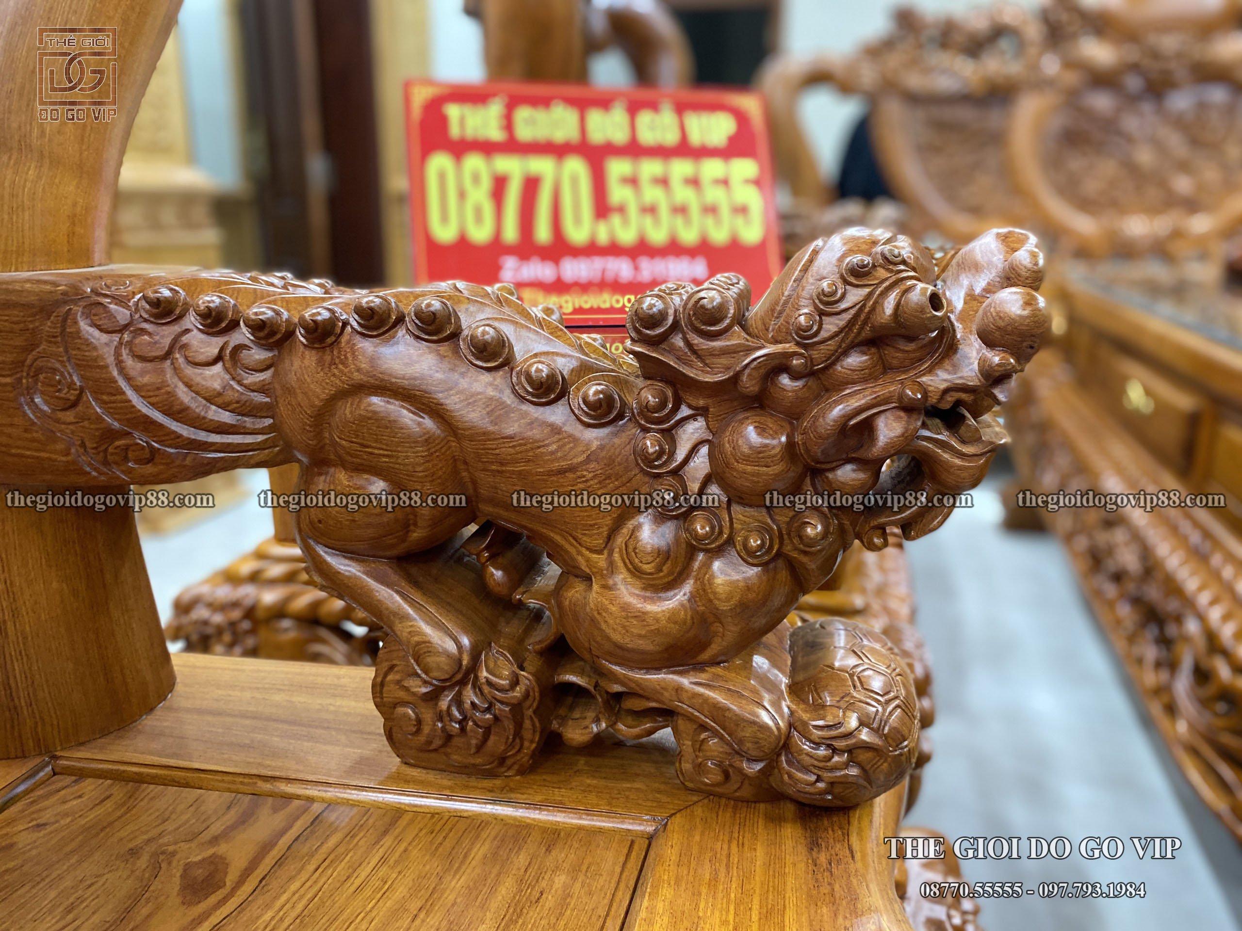 7/2 Hé lộ những hình ảnh từ số đầu tiên của năm Nhâm Dần 2022 - một căn biệt thự hết sức đặc biệt: rộng hơn 1000m2 và thú chơi đồ gỗ xa xỉ của gia chủ tại Thanh Hóa - Thế Giới Đồ Gỗ Vip