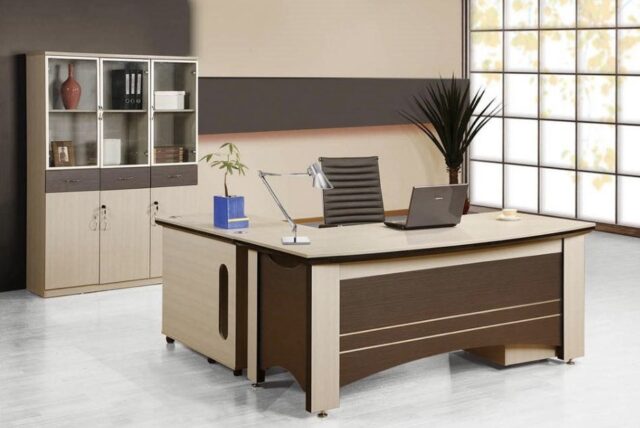 Bàn giám đốc cao cấp, hiện đại, được ưa chuộng trên thị trường
