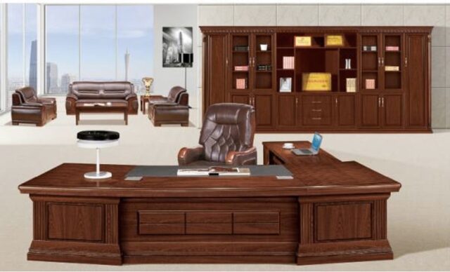Bàn giám đốc gỗ tự nhiên, quý phái