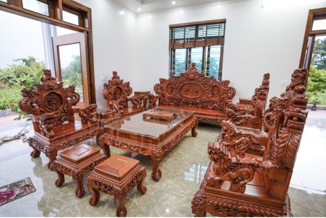 Bộ bàn ghế gỗ hương đỏ sang trọng bậc nhất