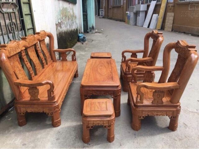 Bộ bàn ghế quốc triện tinh tế, sang trọng