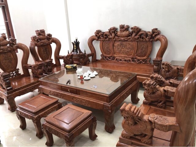 Bộ nghê bảo đỉnh tay 14 mang đến vẻ đẹp đẳng cấp, sang trọng cho không gian phòng khách