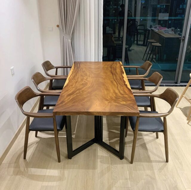 Mẫu bàn ghế gỗ nguyên khối đẹp