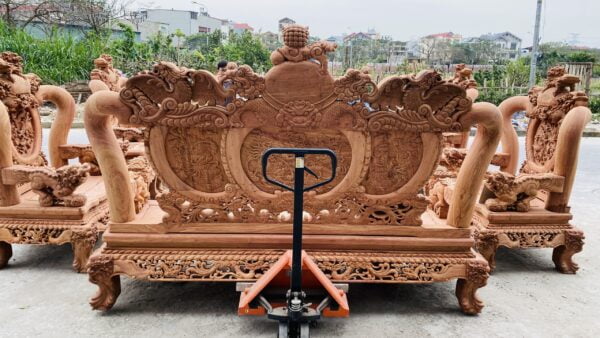 NGHÊ HOÀNG ĐẾ CỘT 16 MẪU PHƯỢNG XOÈ NEW 2022 - GỖ HƯƠNG ĐÁ