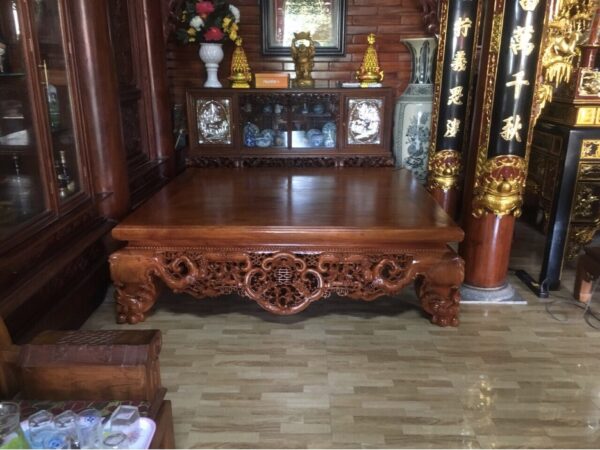 Sập nằm gỗ hương đá được chạm khắc tinh xảo