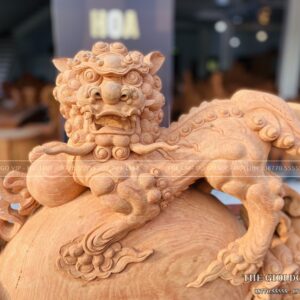 Bộ Bàn Ghế Nghê Hoàng Đế cột 18 chân 20 - Gỗ Hương Đá