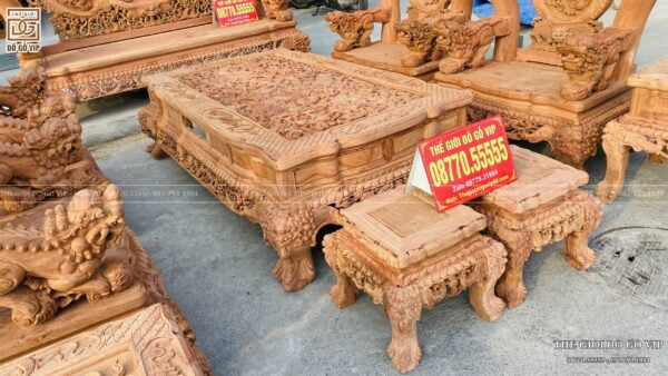 Bộ Bàn Ghế Hoàng Gia Nguyên Khối Tay Cong Vip Chân 22 - Gỗ Hương Đá