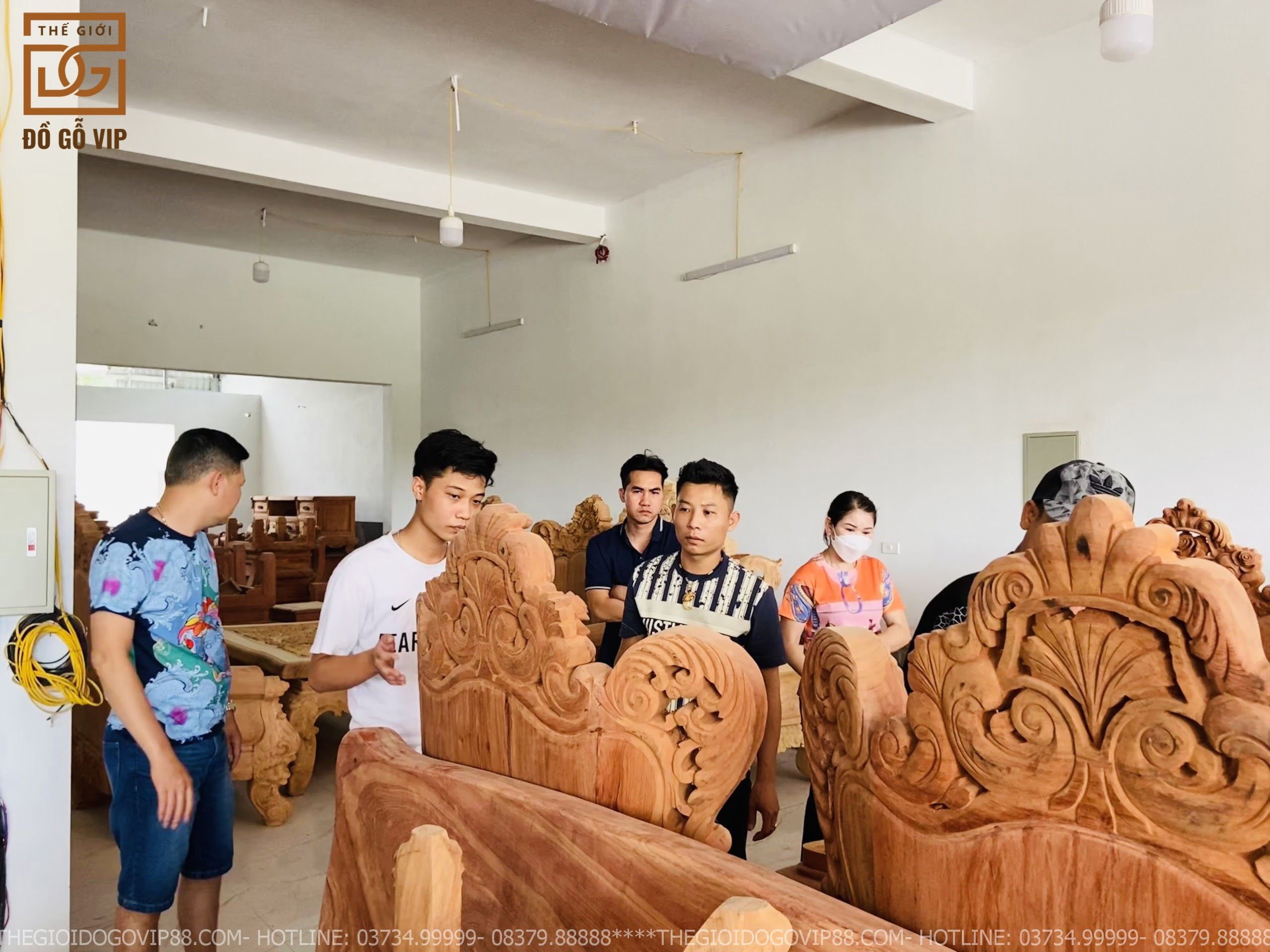 [12/7] TIẾP ĐÓN C GÁI LONG BIÊN VỀ THĂM CỬA HÀNG