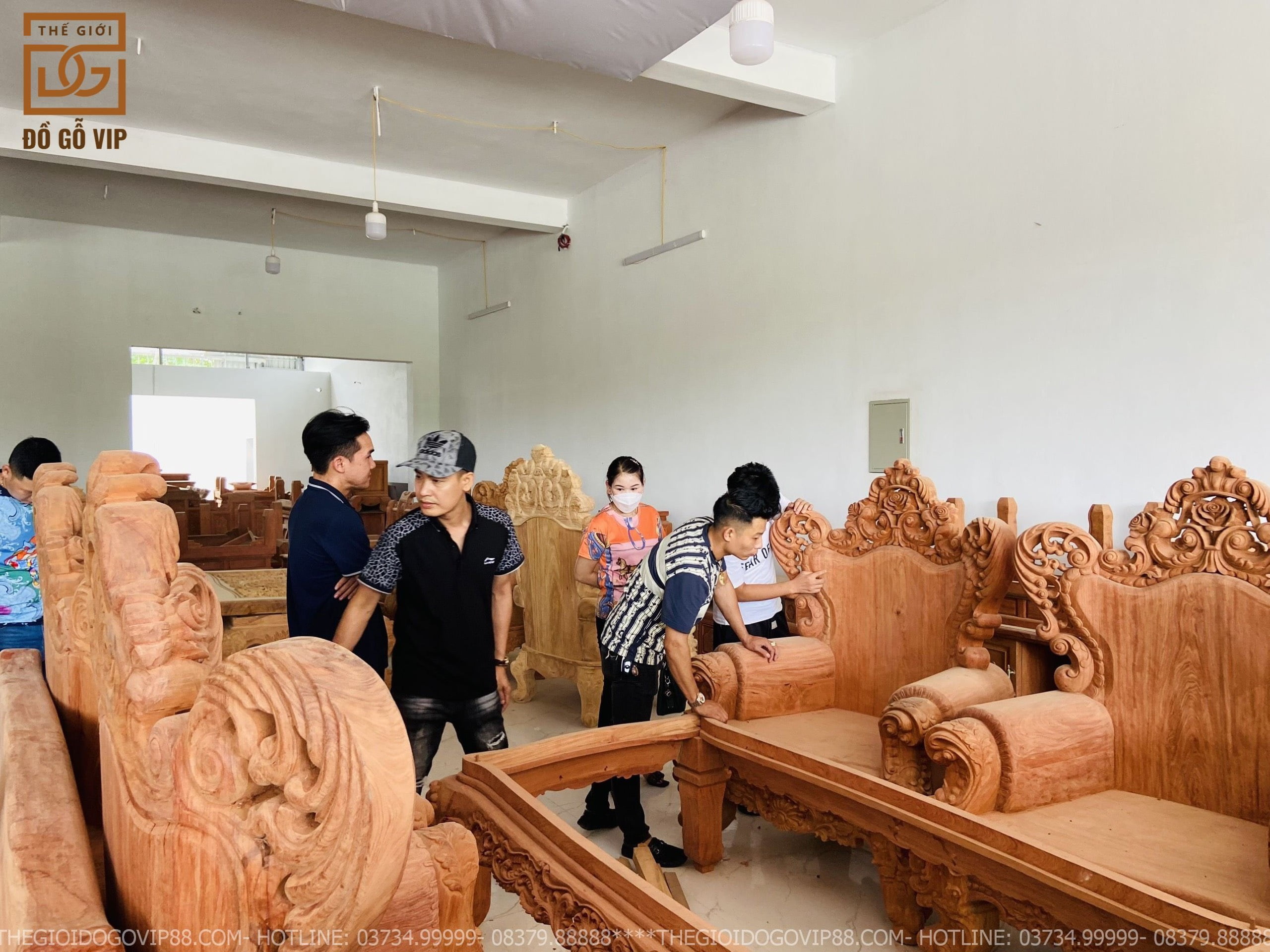 [12/7] TIẾP ĐÓN C GÁI LONG BIÊN VỀ THĂM CỬA HÀNG