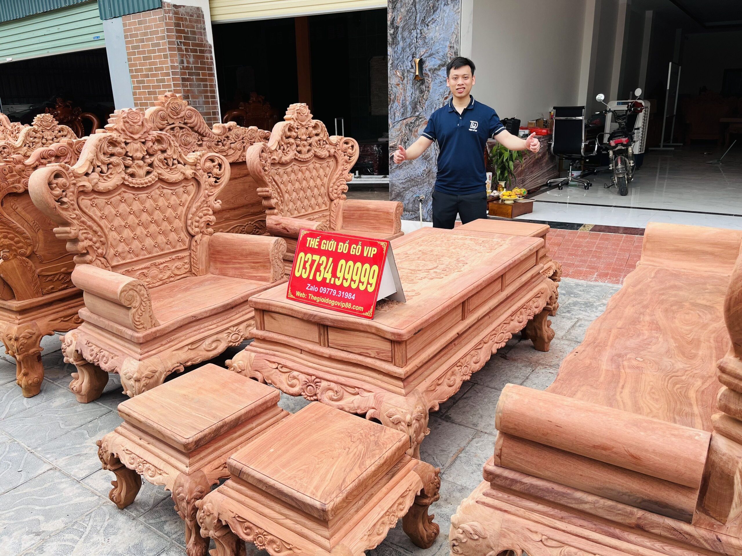 [12/9] CHỐT BỘ BÀN GHẾ HOÀNG GIA CHO KHÁCH Ở QUẢNG NINH