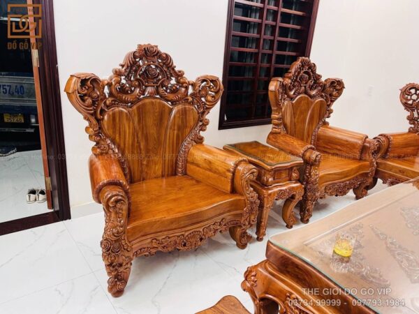 Hoàng gia nguyên khối hương đá