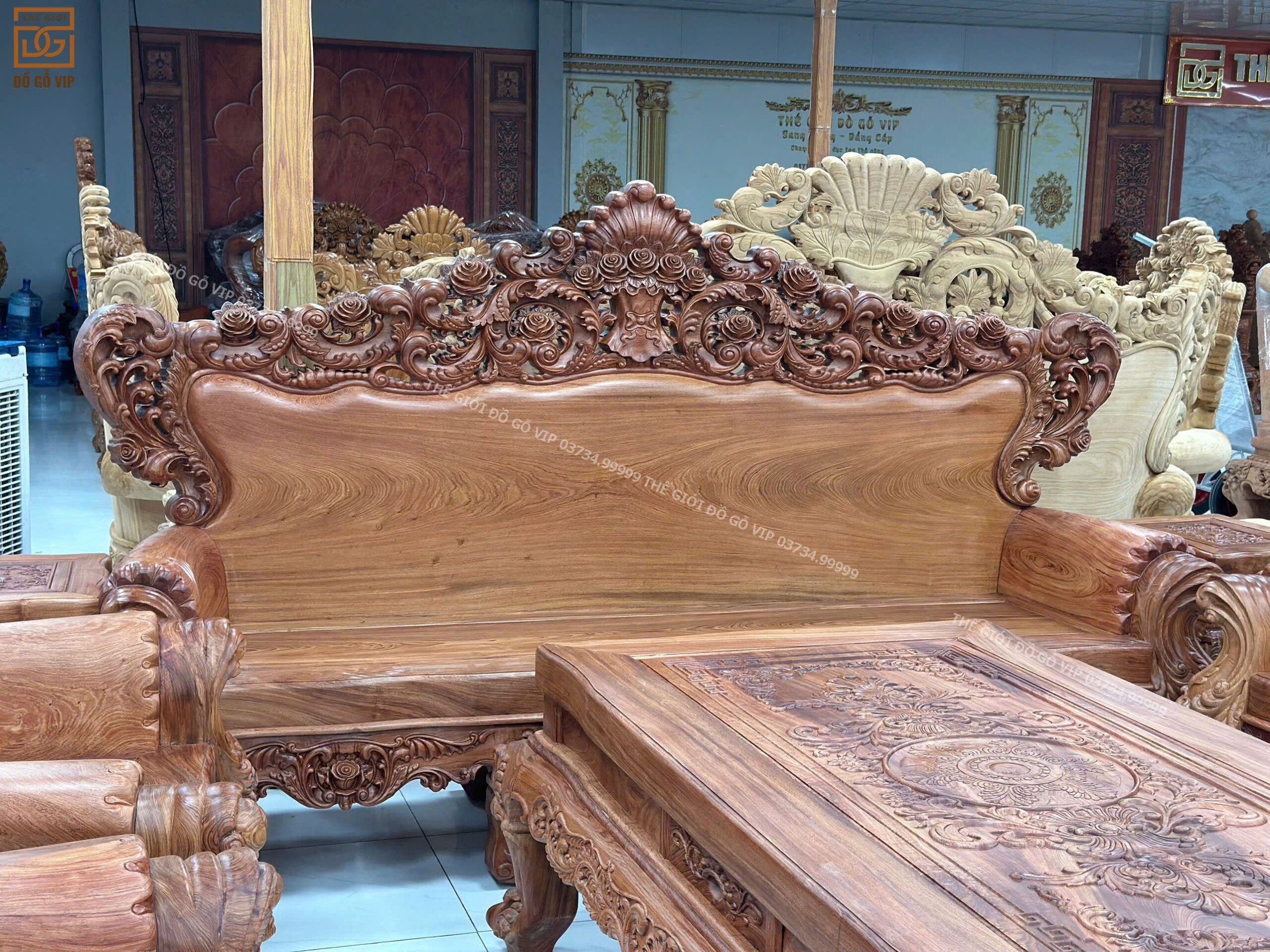 Hoàng Gia Giả Nguyên Khối Hương Đá