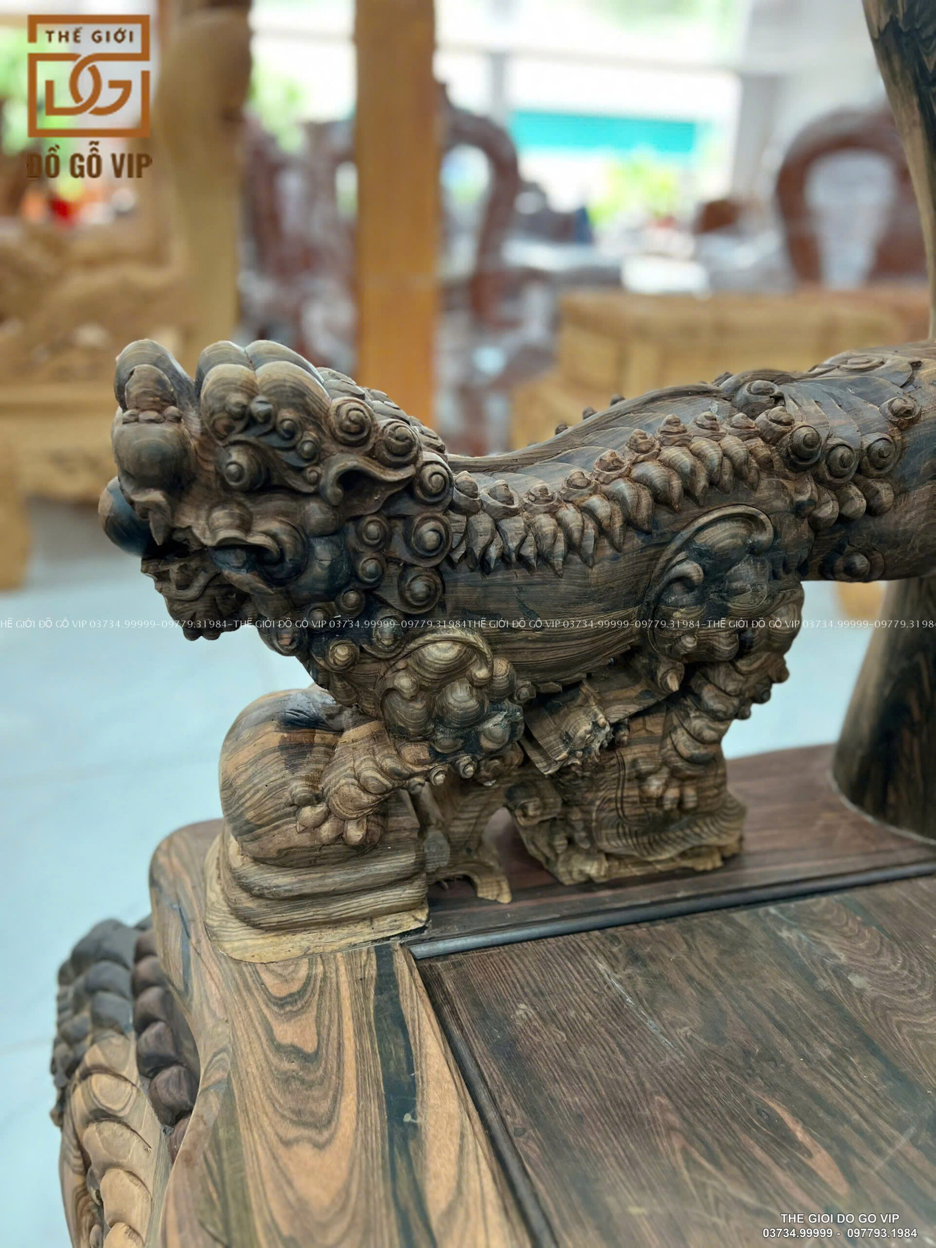 Bộ Bàn Ghế Nghê Gỗ Mun Lào
