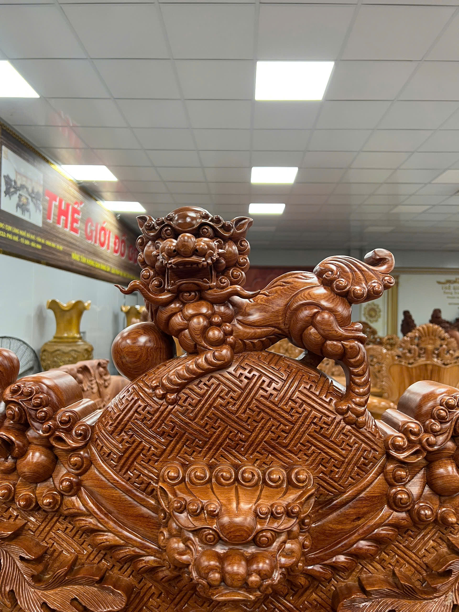 Bộ Bàn Ghế Rồng Đỉnh Gỗ Hương Đá