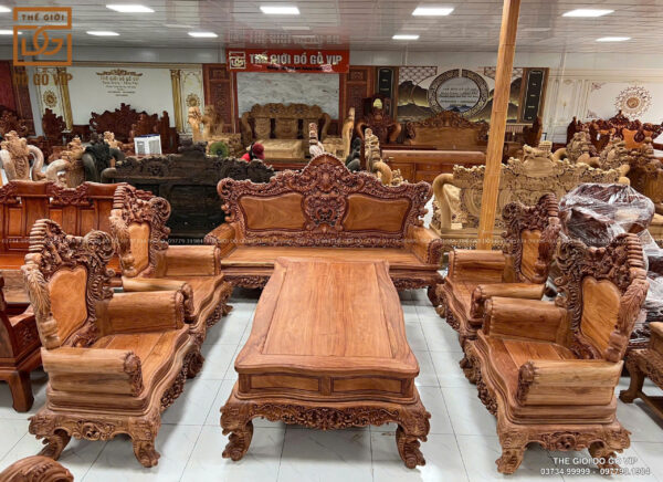 Hoàng Gia Hoa Hồng Lồng Ván Hương Đá 10 Món