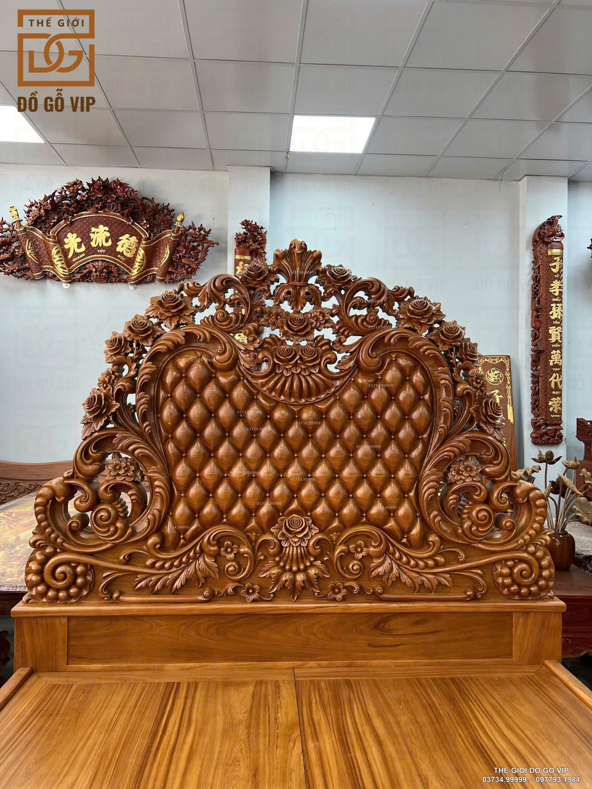 GIƯỜNG HOÀNG GIA