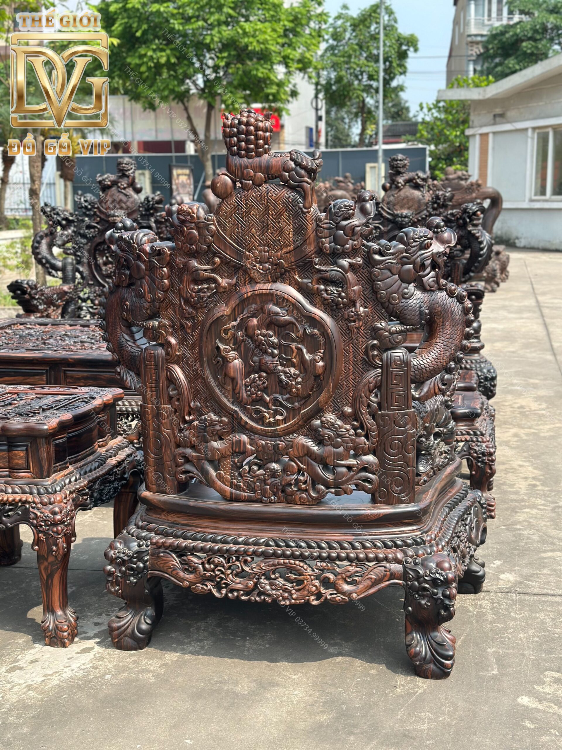Siêu Phẩm Rồng Đỉnh Gỗ Mun Hoa Lào Siêu Phẩm Rồng Đỉnh Gỗ Mun Hoa Lào