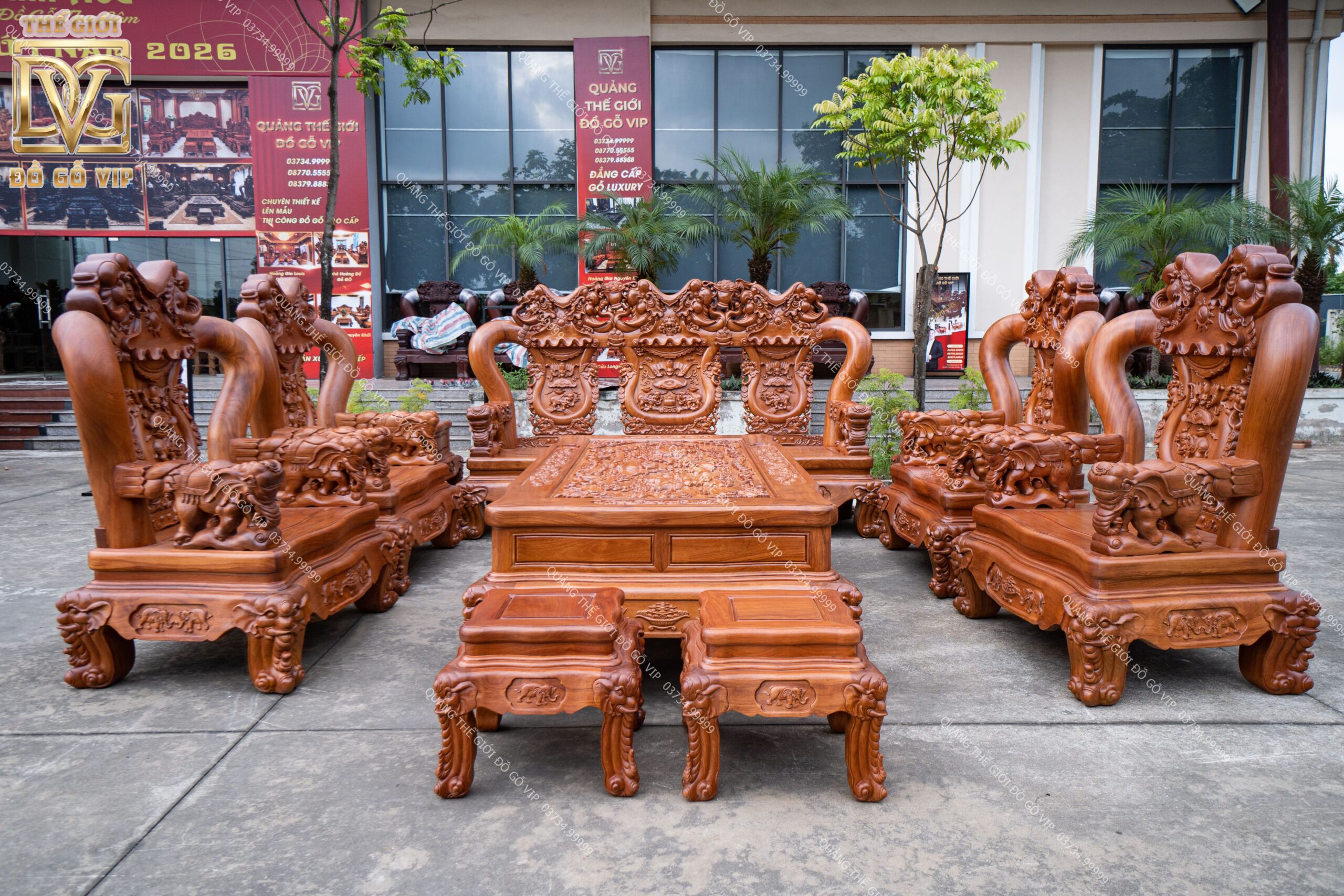 Minh Quốc Voi Cột 18 Chân 20 Gỗ Gõ Đỏ Siêu VIP
