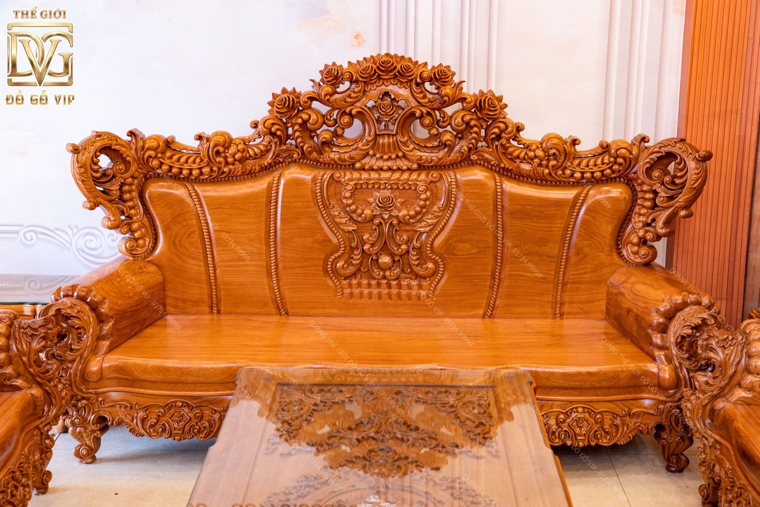 Hoàng Gia Nguyên Khối Vách Vẳn Thừng Hoàng Gia Nguyên Khối Vách Vẳn Thừng