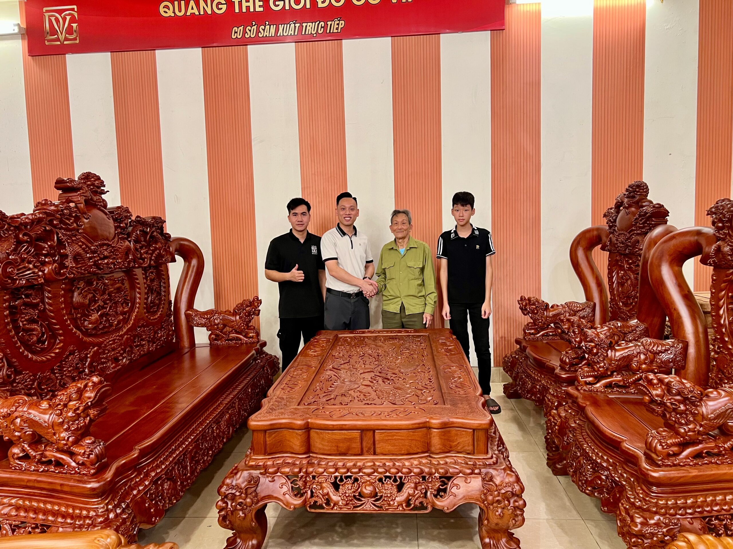 31/8 CHỐT BỘ NGHÊ CỘT 16 CHÂN 18 CHO ÔNG TƯỞNG TẠI PHÚ THỌ