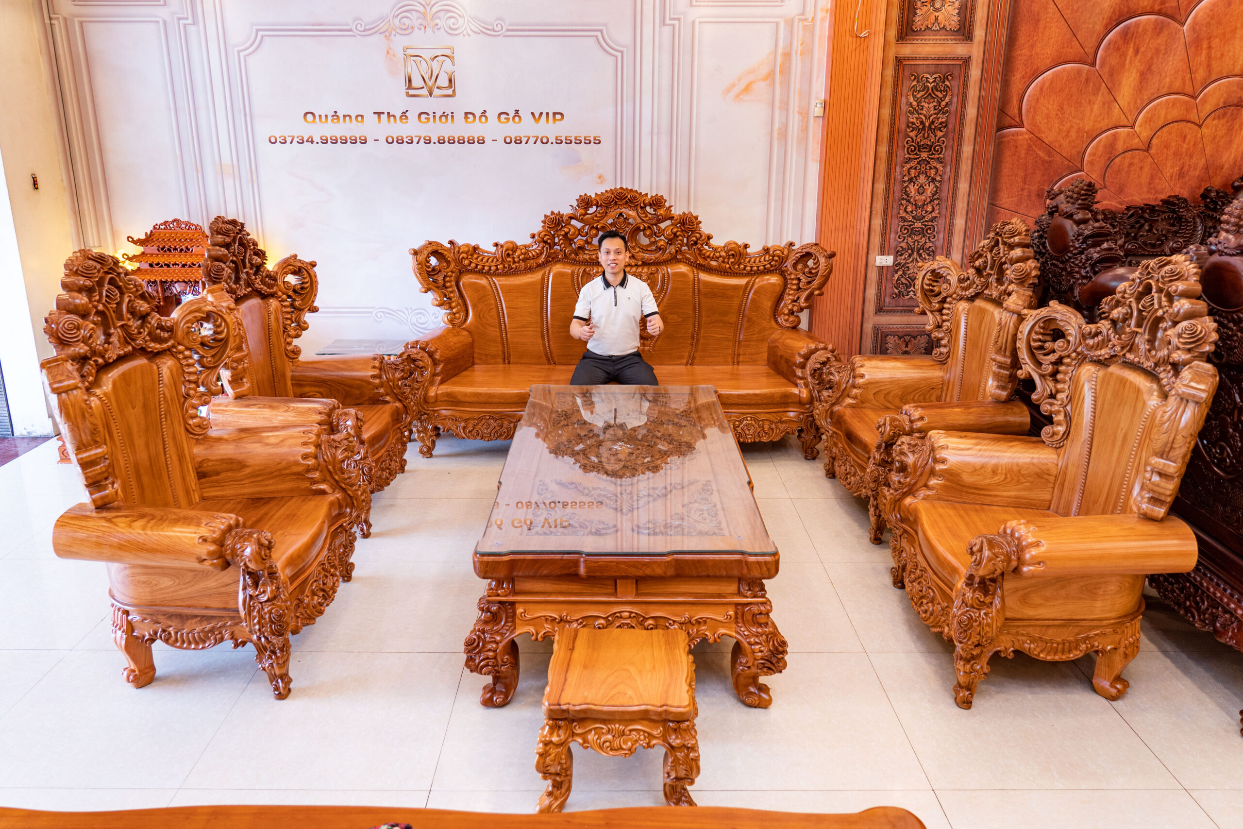 Hoàng Gia Nguyên Khối Vách Vẳn Thừng Hoàng Gia Nguyên Khối Vách Vẳn Thừng